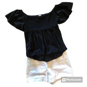 ⚡️ Adorable Black Ruffle Top Blouse ~ Size XS ⚡️